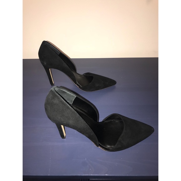 Elegant Banana Republic Suede Heels - Picture 6 of 6